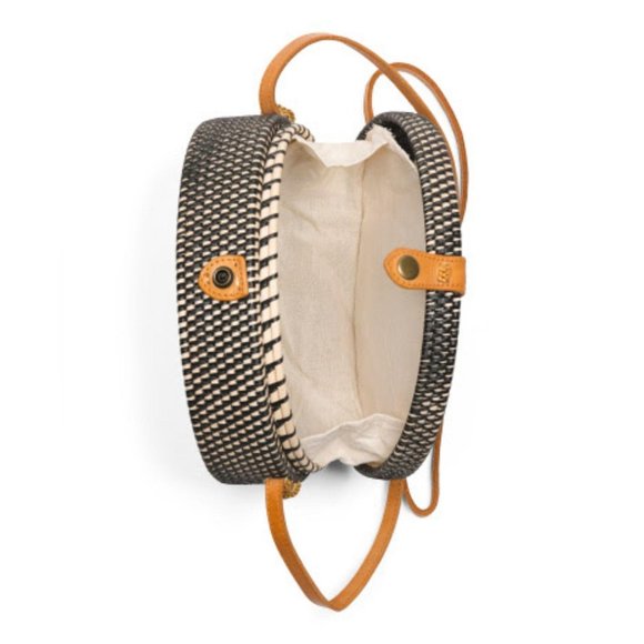 Handwoven Oval Wicker Rattan Crossbody Bag - Picture 2 of 5